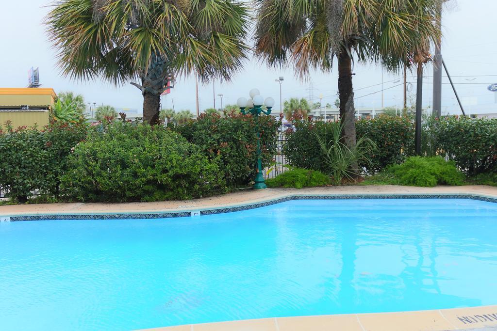 Great Value Inn Houston/Galleria Extérieur photo
