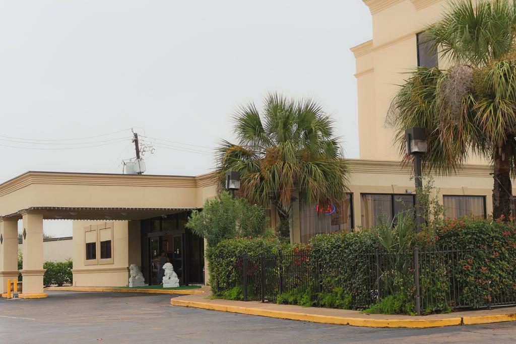 Great Value Inn Houston/Galleria Extérieur photo