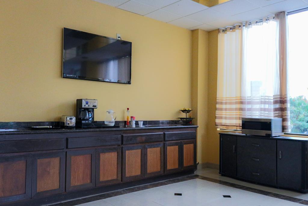 Great Value Inn Houston/Galleria Extérieur photo
